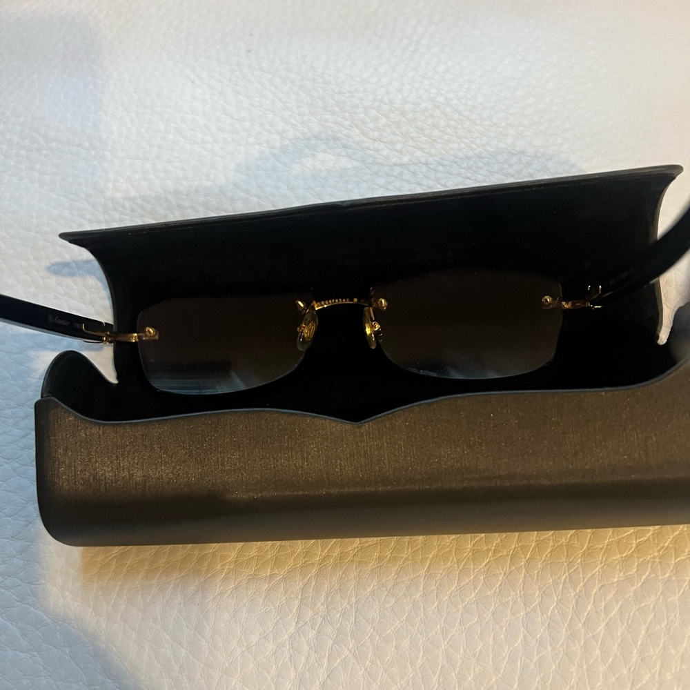 Cartier Black Sunglasses Classic Aviator Design